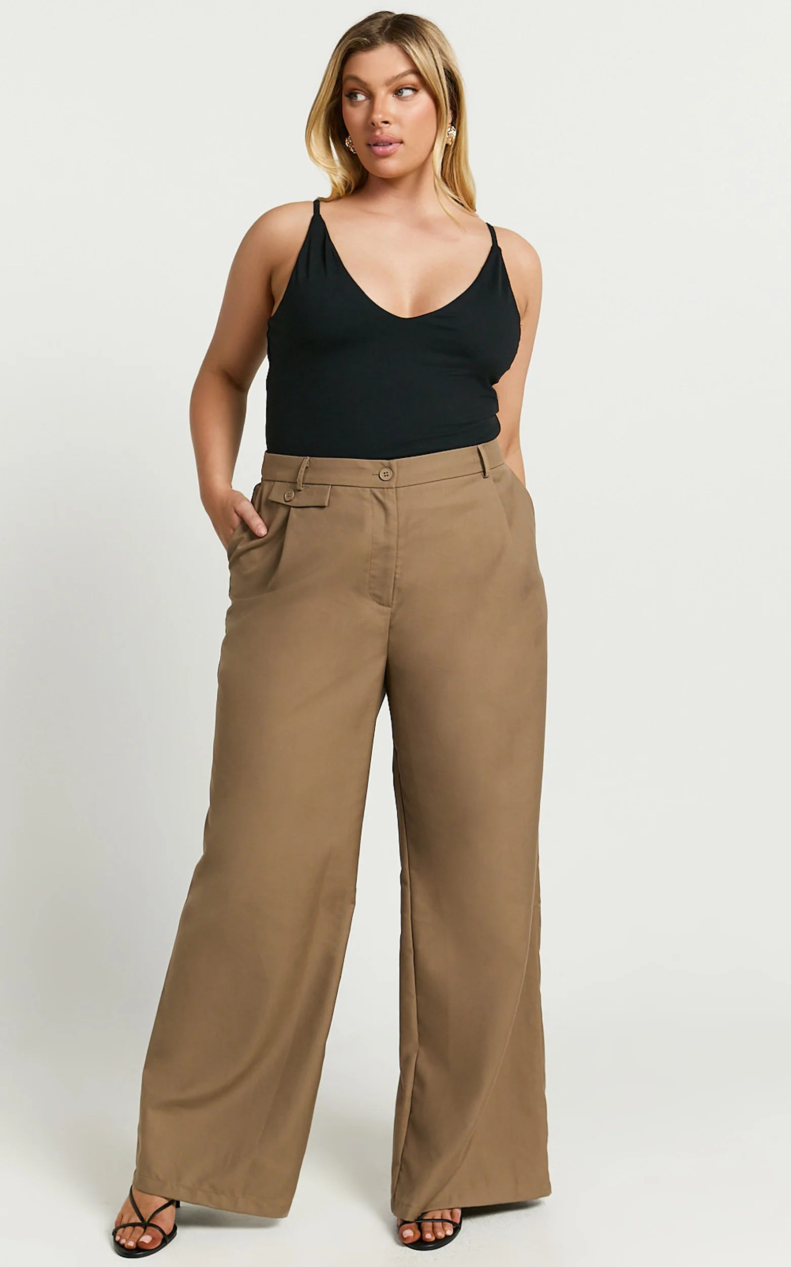 Cady Top - Scoop Neck Top in Black - Image 5