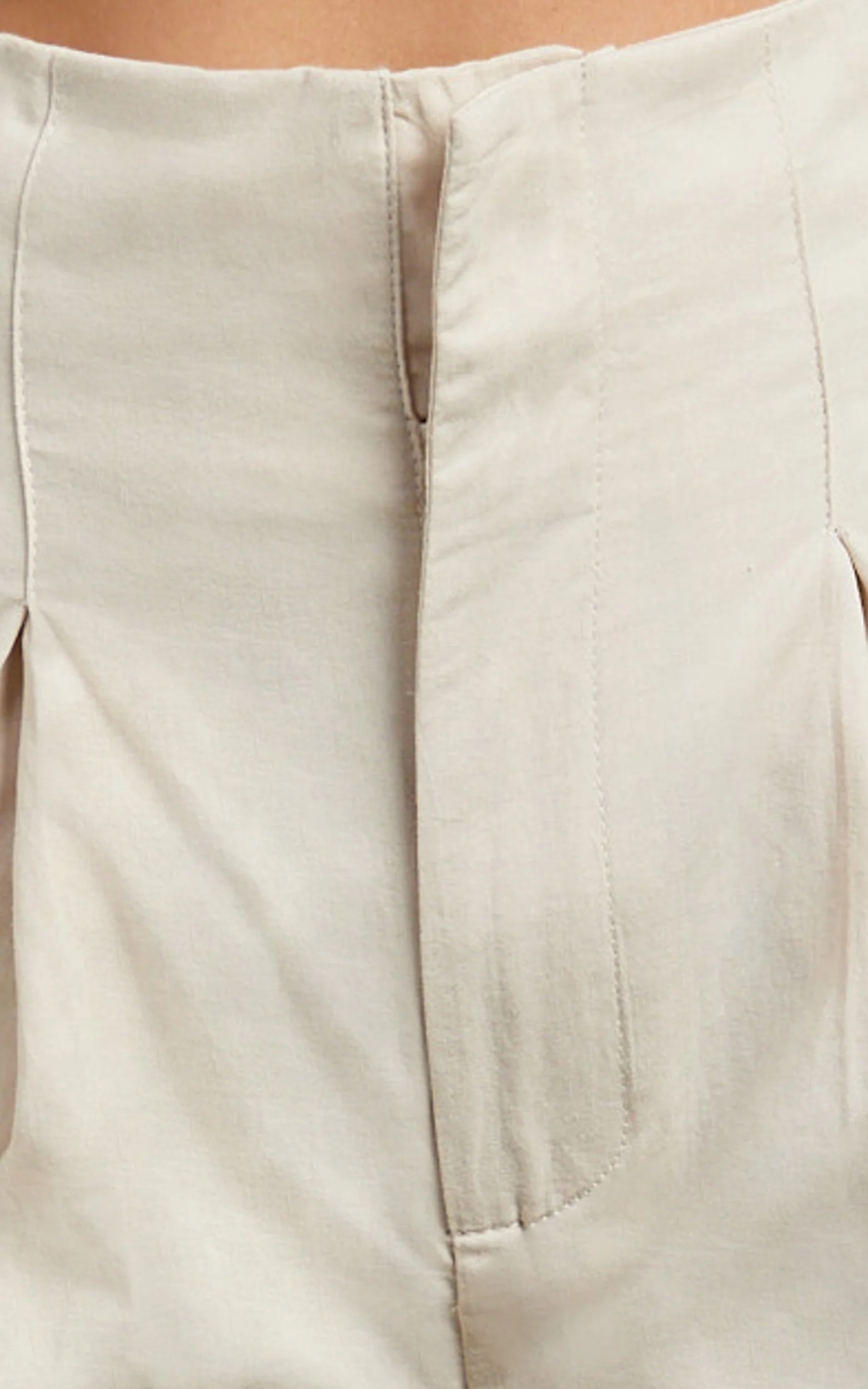 Elyssa Shorts - Pleat Detail Shorts in Beige - Image 8